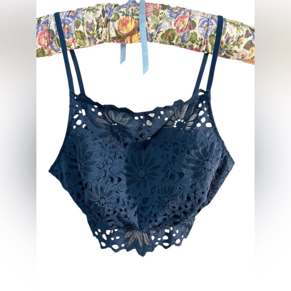 NWT Aerie Size M Navy Blue Crocheted Bralette Dainty Romantic